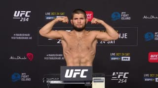 Хабиб Нурмагомедов прошел процедуру взвешивания перед UFC 254