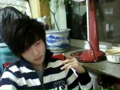 Liu Yuqi фотография #26 (источник - https://vk.com/id101543609)