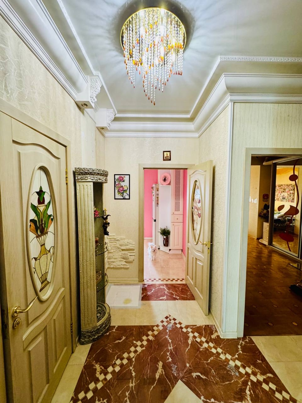 ‼Продам 4-комн. квартиру на ул. Оборонная! (р-не СШ N5), 2/5-эт., 132/72/14 м², сталинка. Окна м/п, с/у совмещен, кухня-столовая, 4 изолированных комнаты, гардеробная. Мебель-натуральное дерево, пол-паркет. В пешей доступности сад, школы, рынок, супермаркеты. Тел.+7(959) 143-46-19 (telegram) Алена‼...