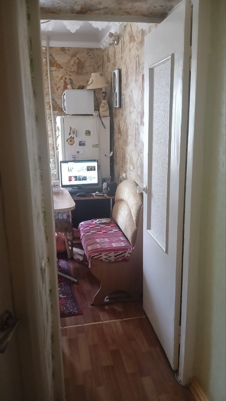 ‼Продам 1-комн. квартиру на ул.Советская. 2/5эт. 32/16/7кв. Рядом остановка Чапаево,вся необходимая инфраструктура. Квартира в хорошем жилом состоянии. Окна м/п, с/у совмещён. Есть кондиционер. . Цена 4.200.000₽ +7(959)195-27-88 Мила‼...